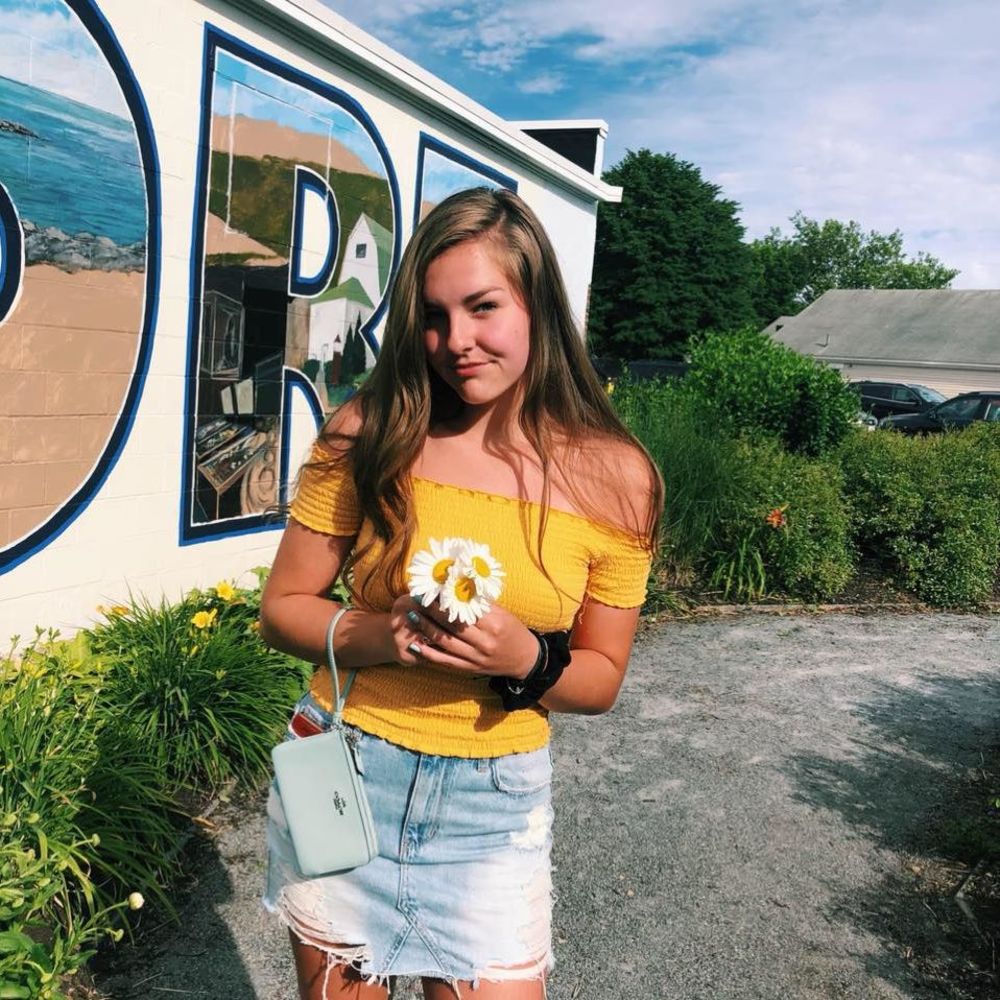 Meet your Posher, Kayla